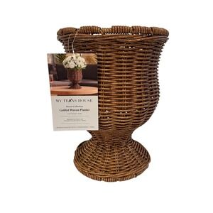 My Texas House Goblet Woven Planter Urn Shape with Transparent Liner 8in NWT